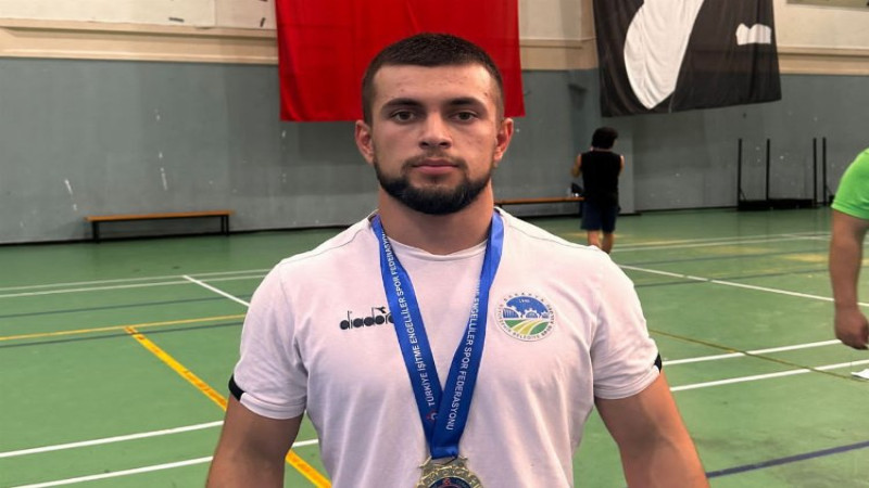 Türkiye Şampiyonu Olan Sakaryalı Sporcuya Milli Gurur