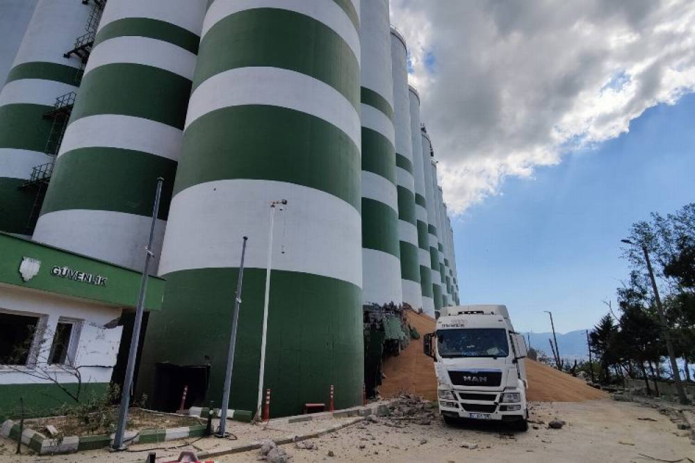 Kocaeli'deki Patlamada Sıcak Hava mı Etkili Oldu?