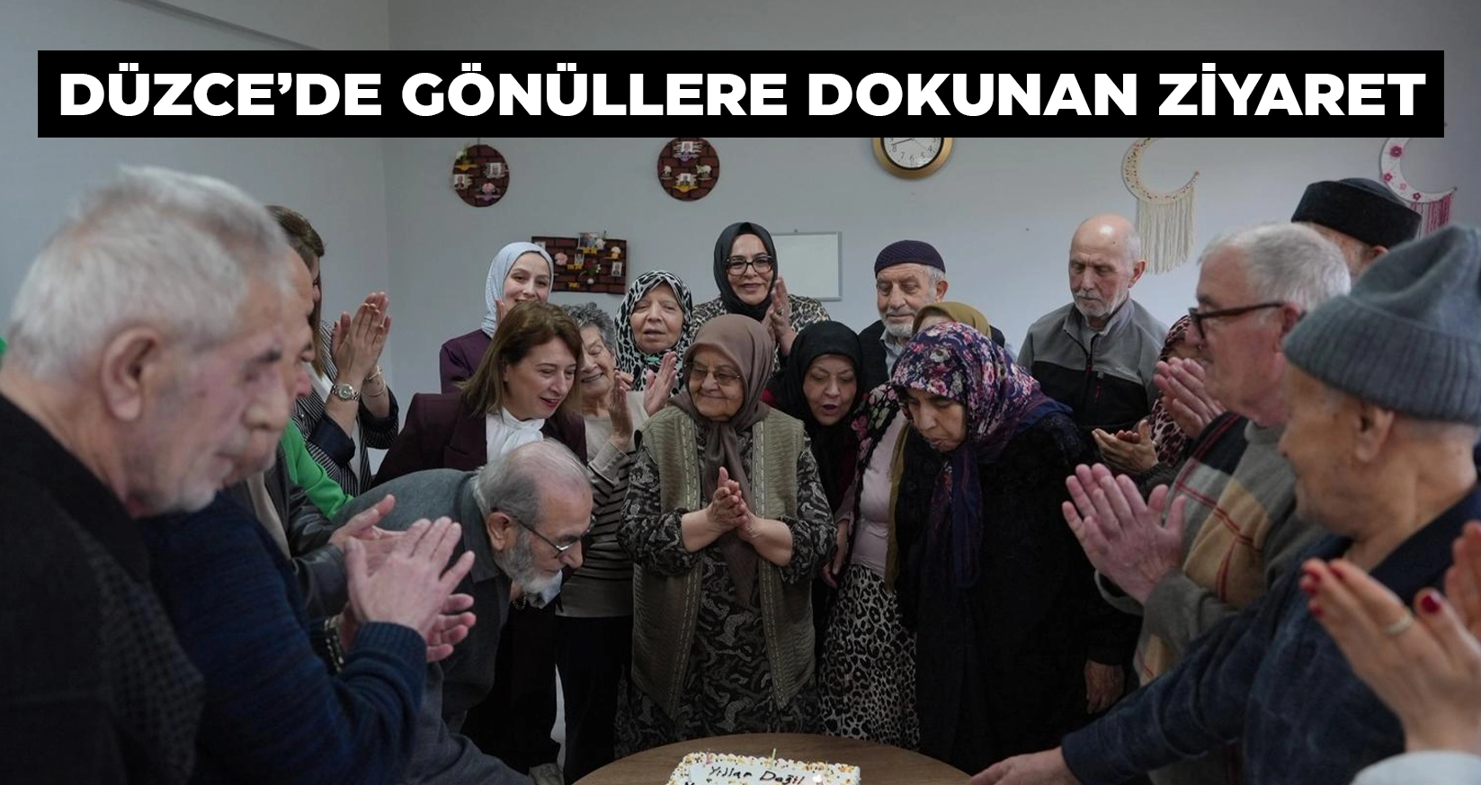 DÜZCE’DE YAŞLILAR HAFTASI’NDA ANLAMLI ZİYARET: ALZHEİMER MERKEZİ’NDE DUYGU DOLU ANLAR