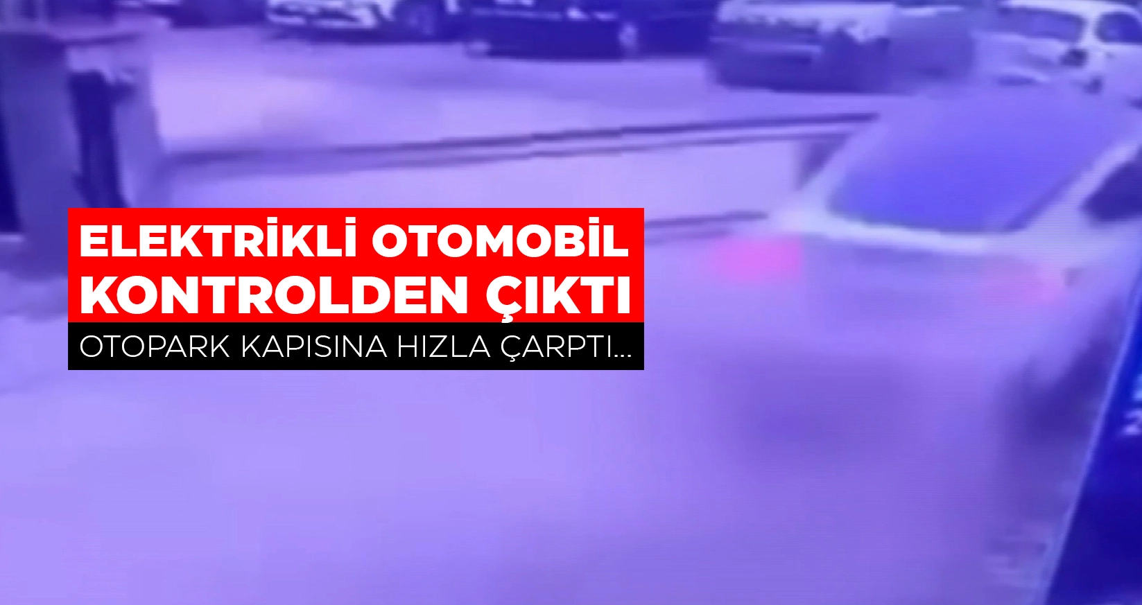KONTROLDEN ÇIKTI, ÇARPTIĞI OTOMOBİL TAKLA ATTI