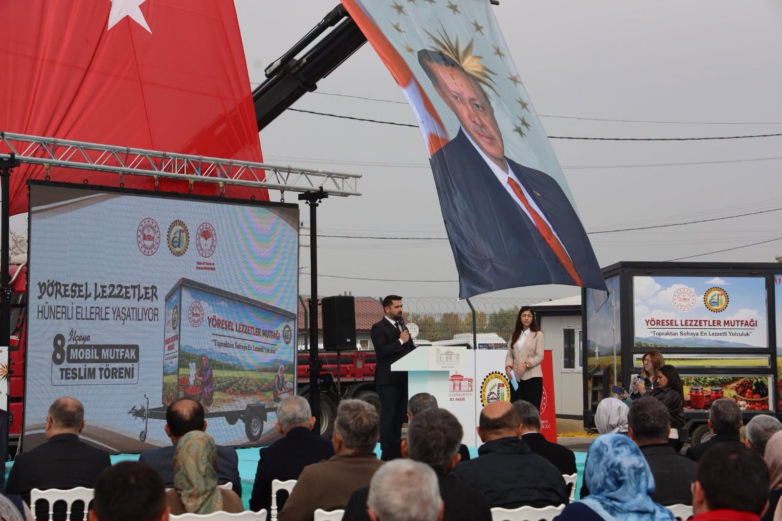 Düzce'de Üreticiye Destek Çiftçilere Sera, Kadınlara Mobil Mutfak