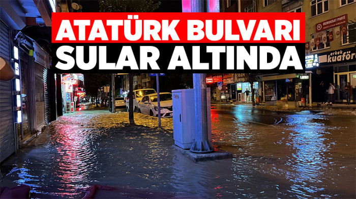 Atatürk Bulvarı Sular Altında